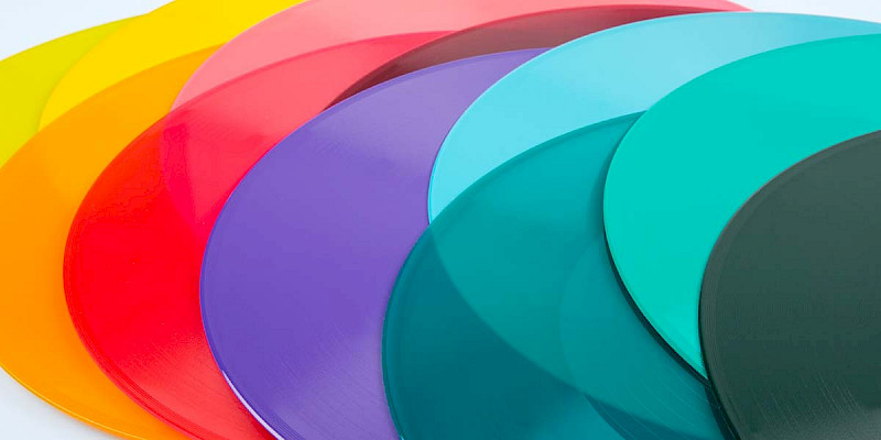 Bio-attributed colour vinyl